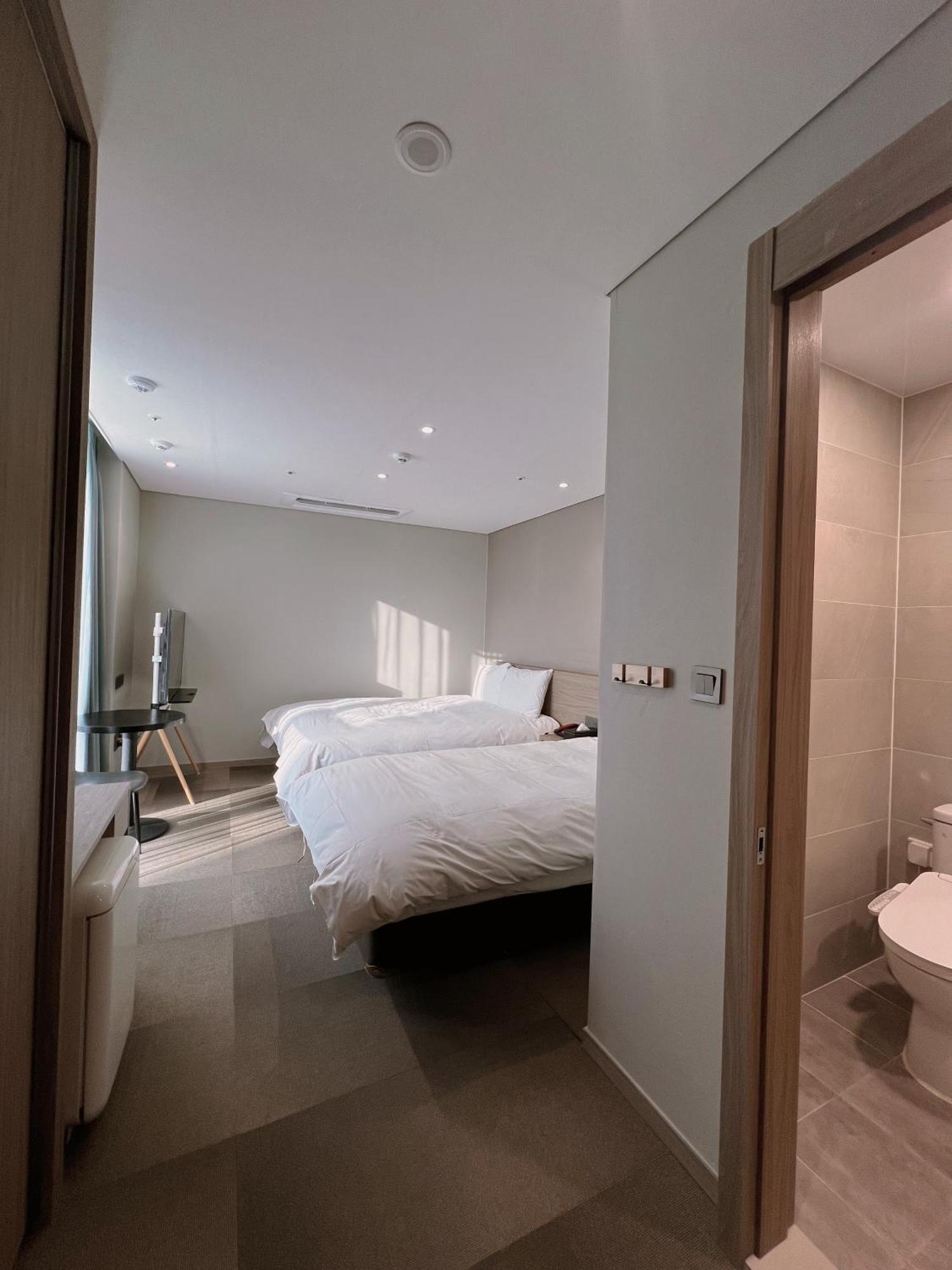 Hotel U5 Сеул Экстерьер фото